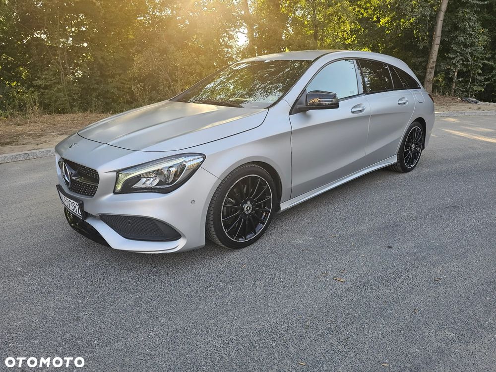 Mercedes-Benz CLA 220 4-Matic AMG Line - 31