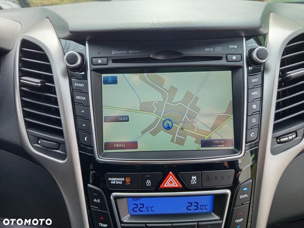 Hyundai i30 1.6 CRDi BlueDrive Premium - 16