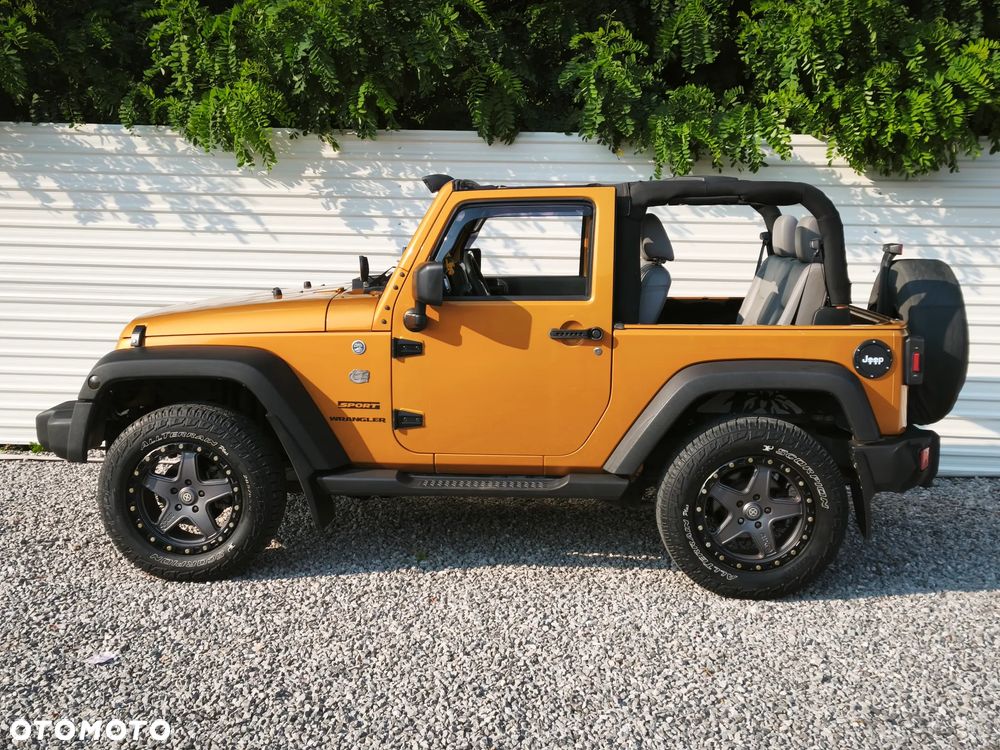 Jeep Wrangler - 9