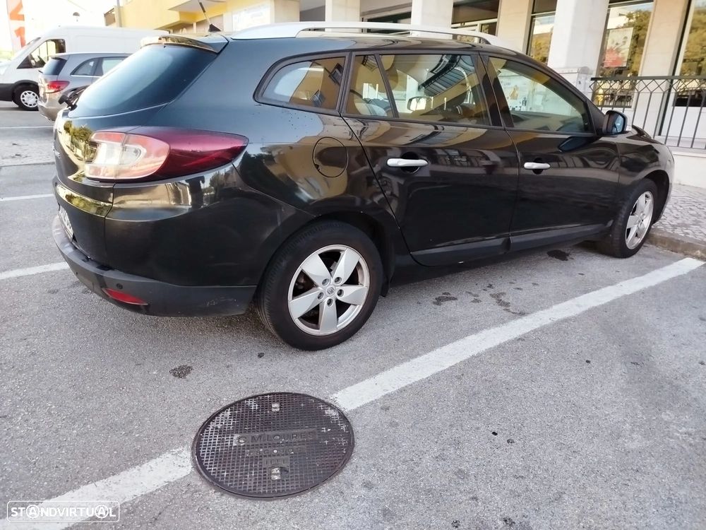 Renault Mégane Sport Tourer 1.5 dCi Dynamique - 5