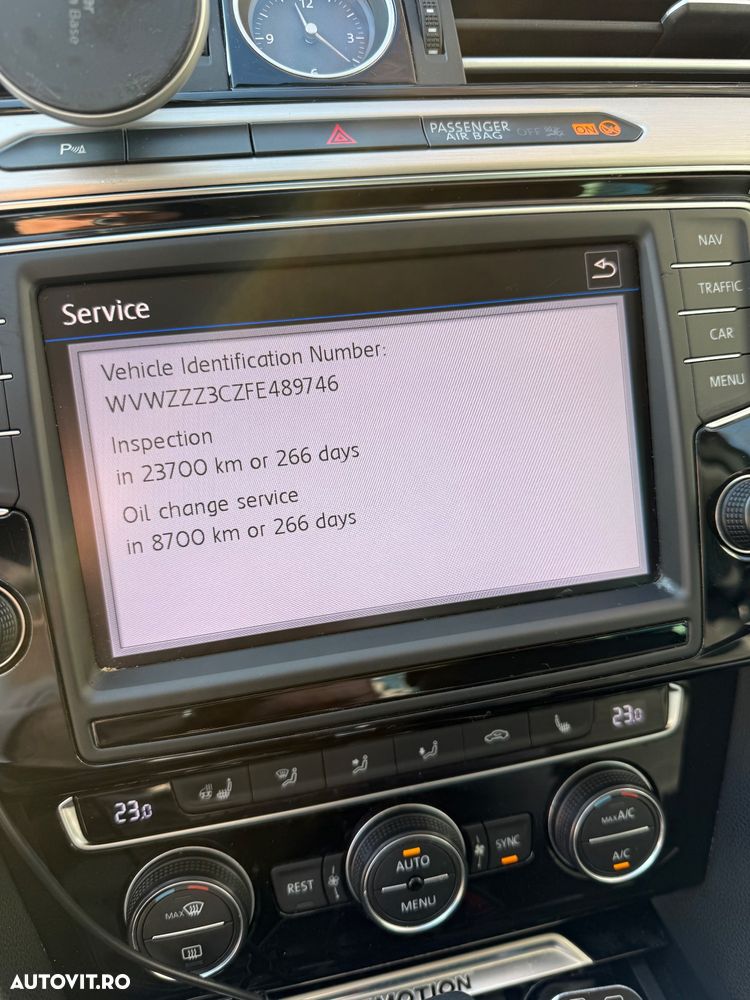 Volkswagen Passat - 19