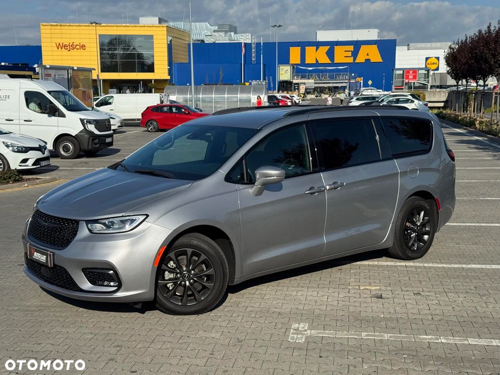 Chrysler Pacifica - 6