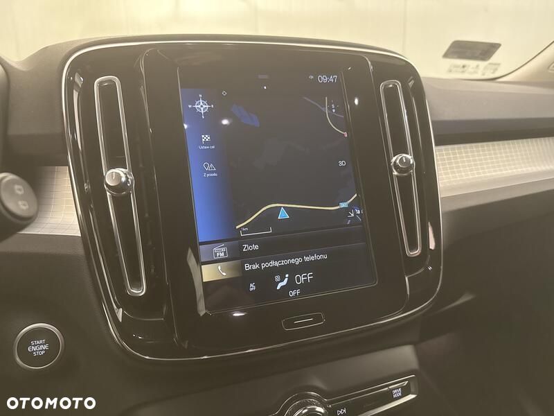 Volvo XC 40 T3 Momentum Pro - 15