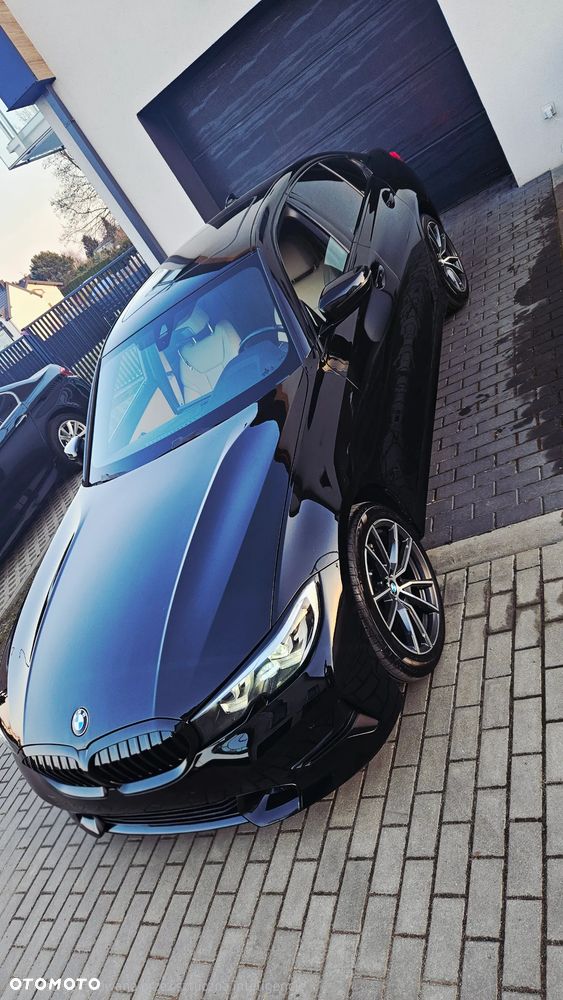 BMW Seria 3 330i Luxury Line sport - 3