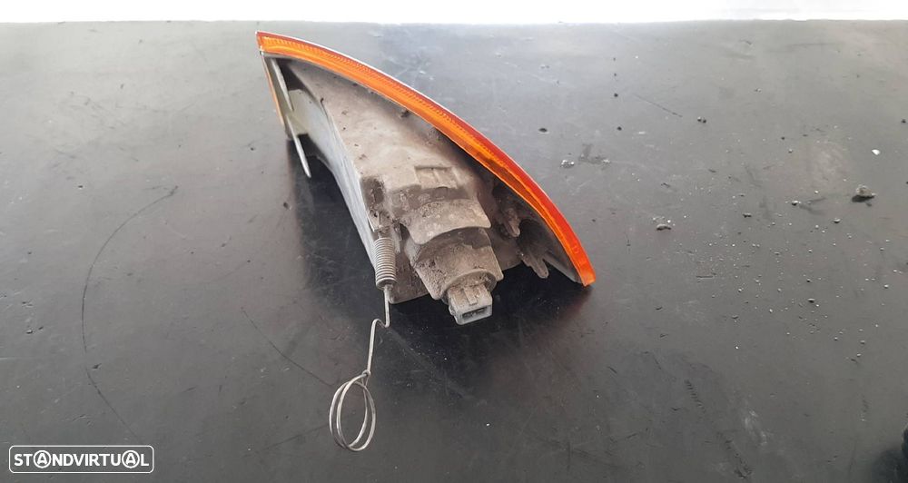 Farolim Pisca Frente Dto Fiat Punto (176_) - 2