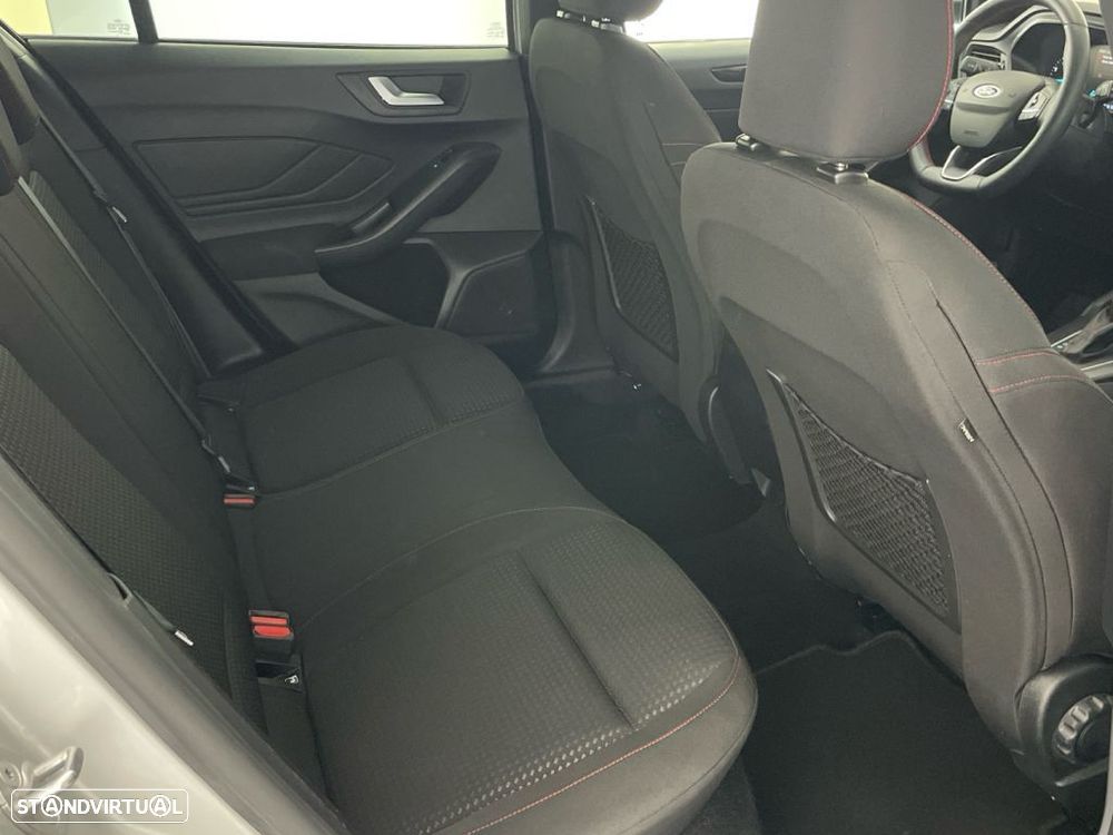 Ford Focus 1.0 EcoBoost ST-Line Aut. — fotografia 23
