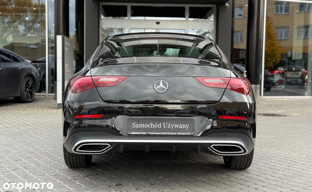 Mercedes-Benz CLA 200 7G-DCT AMG Line - 5