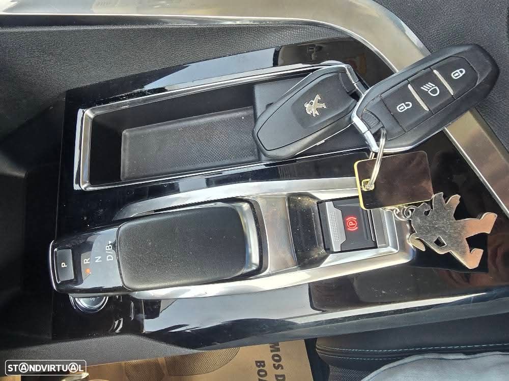 Peugeot 3008 BlueHDi 130 Stop & Start EAT8 Allure - 13