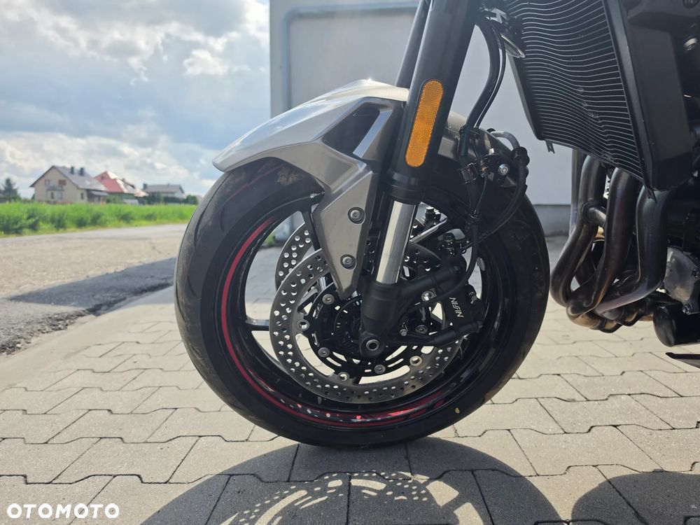 Kawasaki Z 900 - 7