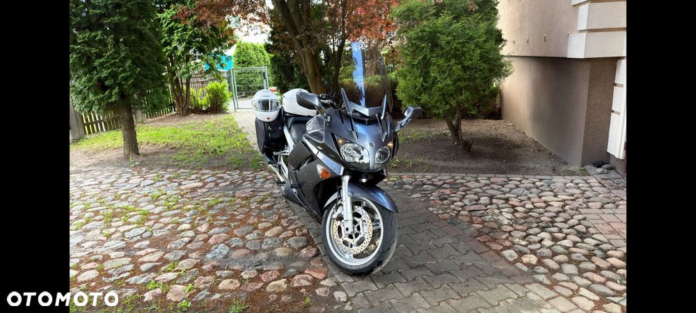 Yamaha FJR - 7