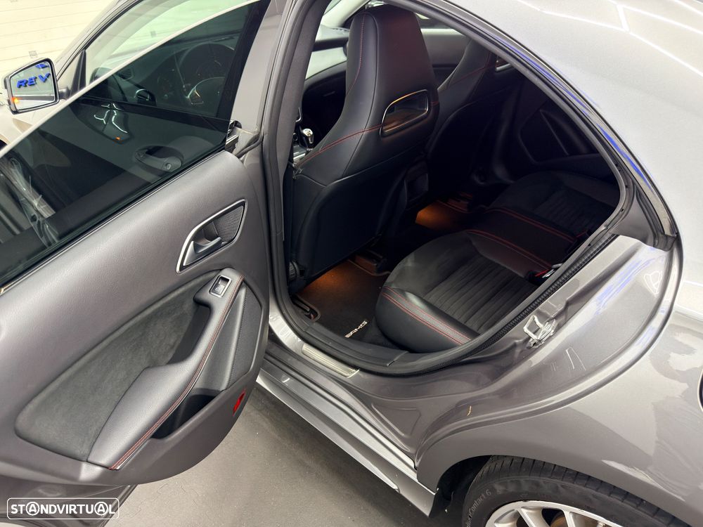 Mercedes-Benz CLA 180 d AMG Line - 14