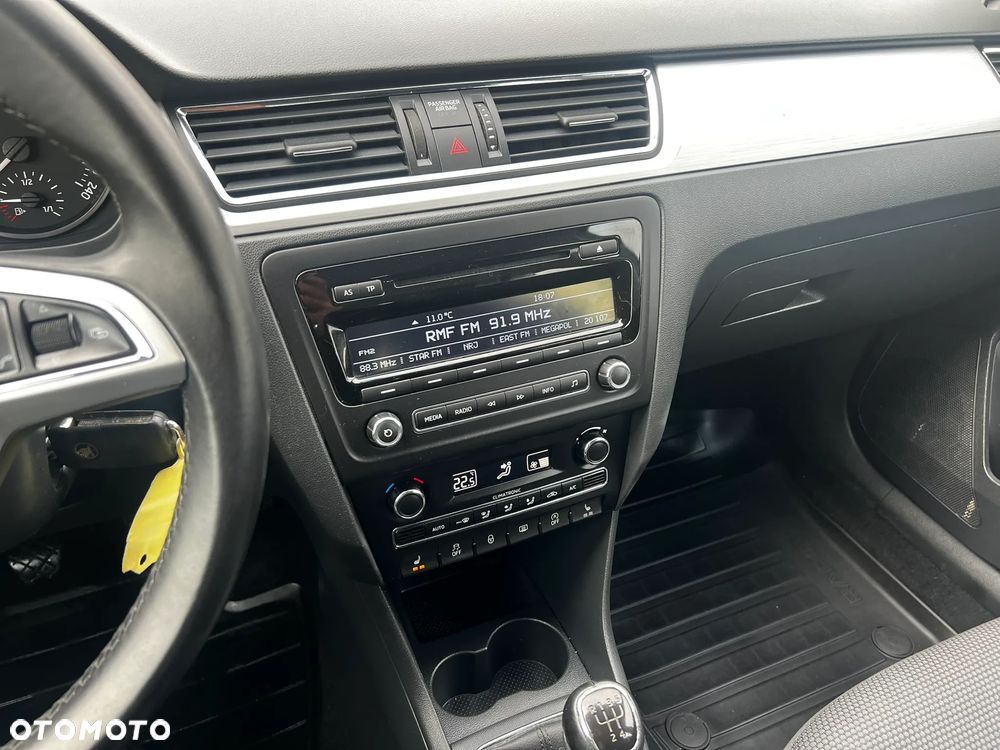 Skoda RAPID Spaceback 1.6 TDI Elegance - 8