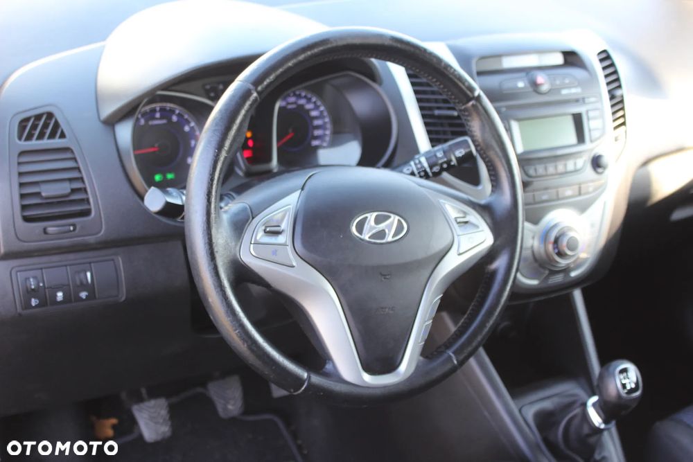 Hyundai ix20 1.4 Comfort - 12