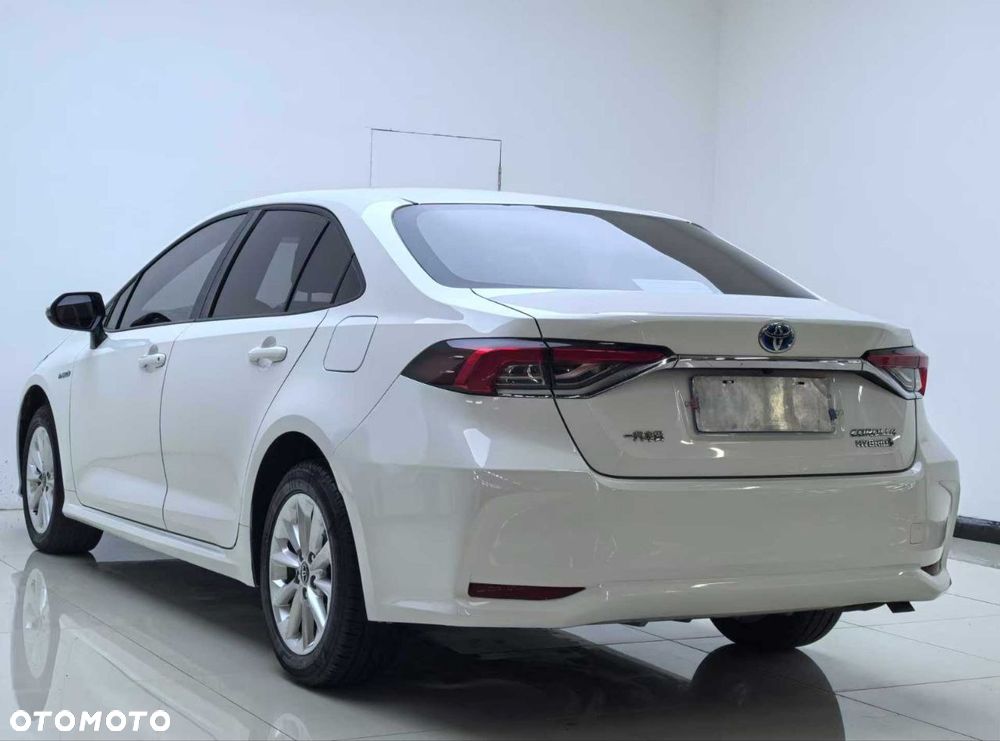 Toyota Corolla 1.8 Hybrid Executive - 3