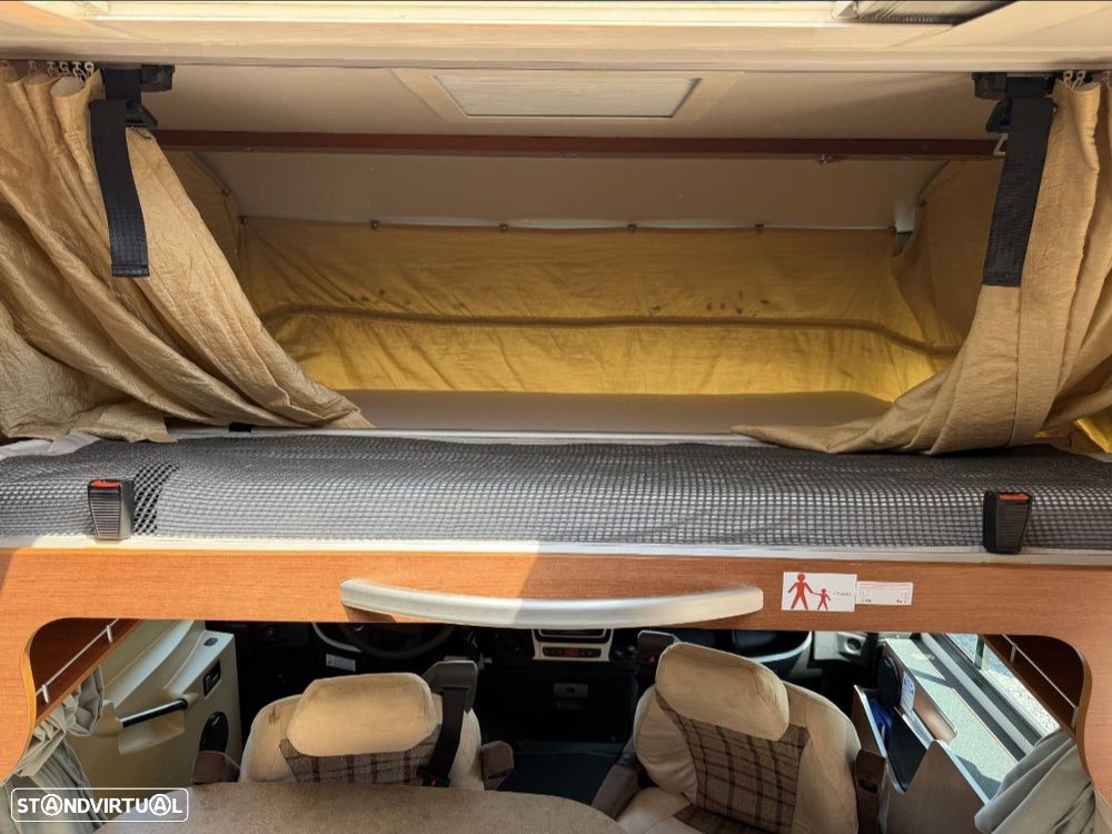 Chausson Welcome I 778 Cama central + Basculante + frigorífico 190L - 4