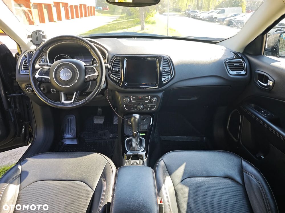 Jeep Compass - 9