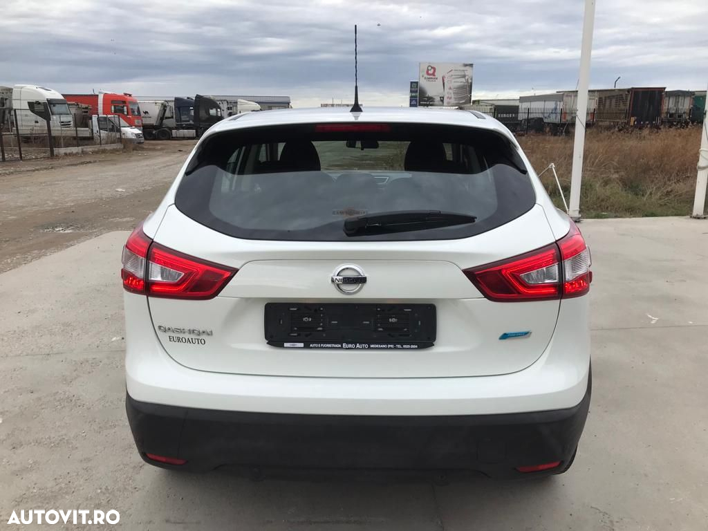 Nissan Qashqai 1.5 DCI N-Connecta - 15