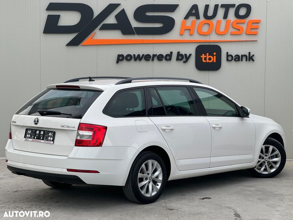 Skoda Octavia 1.6 TDI DSG Style - 9
