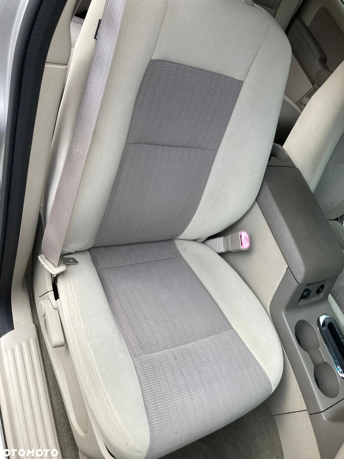 Ford Explorer - 20