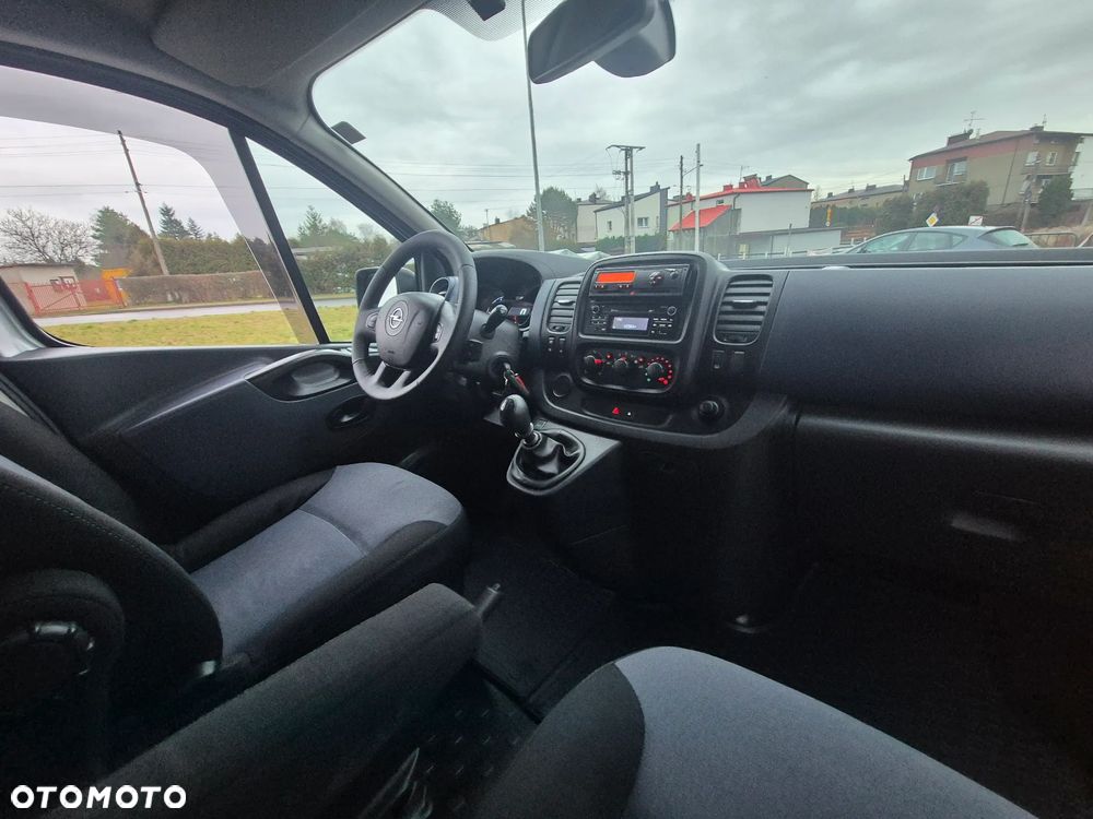 Opel Vivaro - 20
