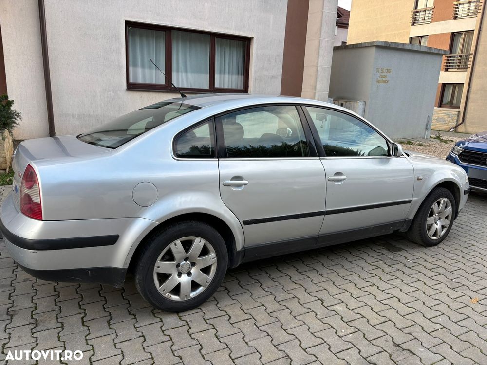 Volkswagen Passat 1.9TDI Comfortline - 6
