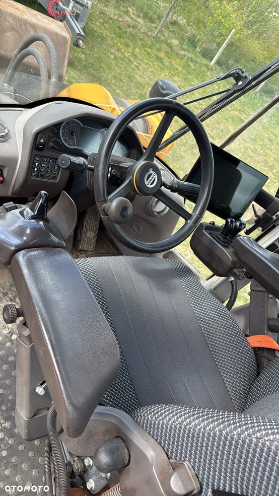 Volvo L180H - 12