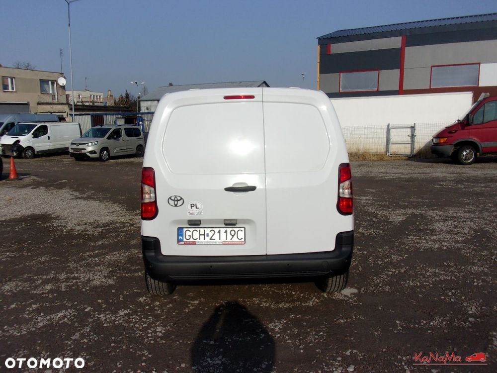 Toyota Proace City - 10