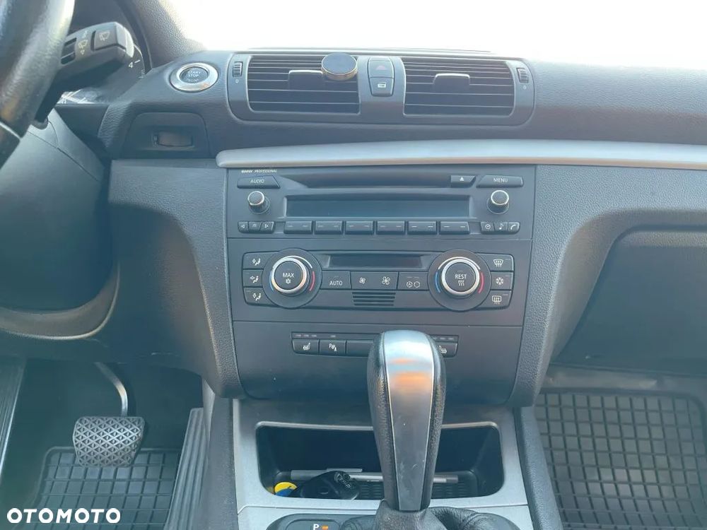 BMW Seria 1 118d - 19