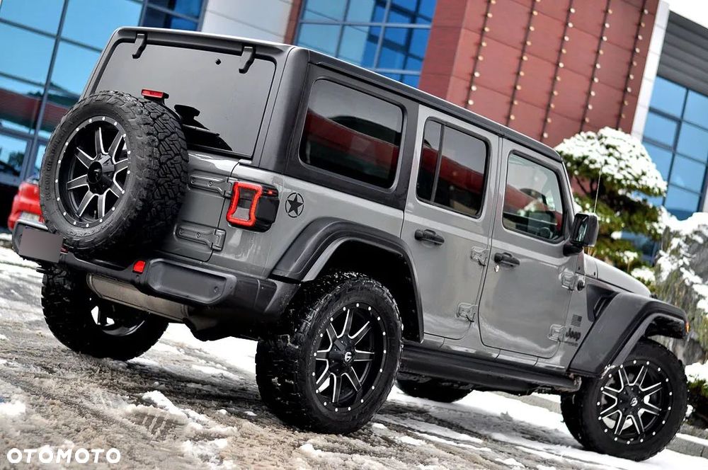 Jeep Wrangler 3.6 Unlim X - 3