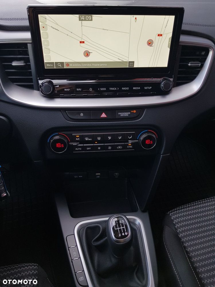 Kia XCeed 1.5 T-GDI M - 17