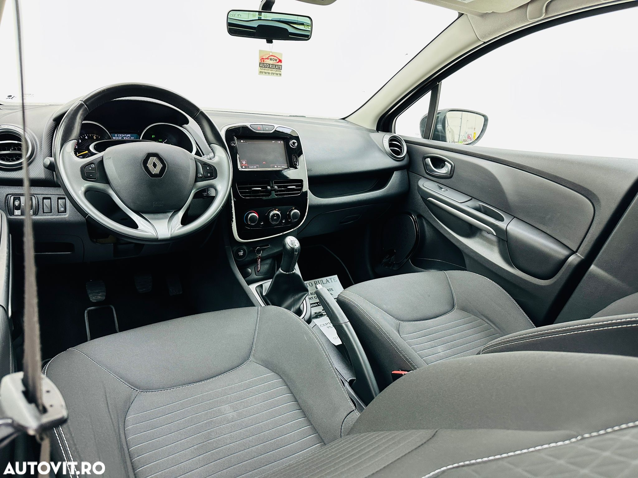 Renault Clio - 27