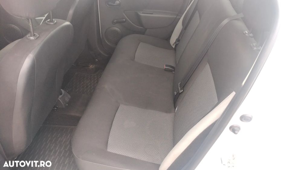 Dacia Logan 1.5 75CP Laureate - 12