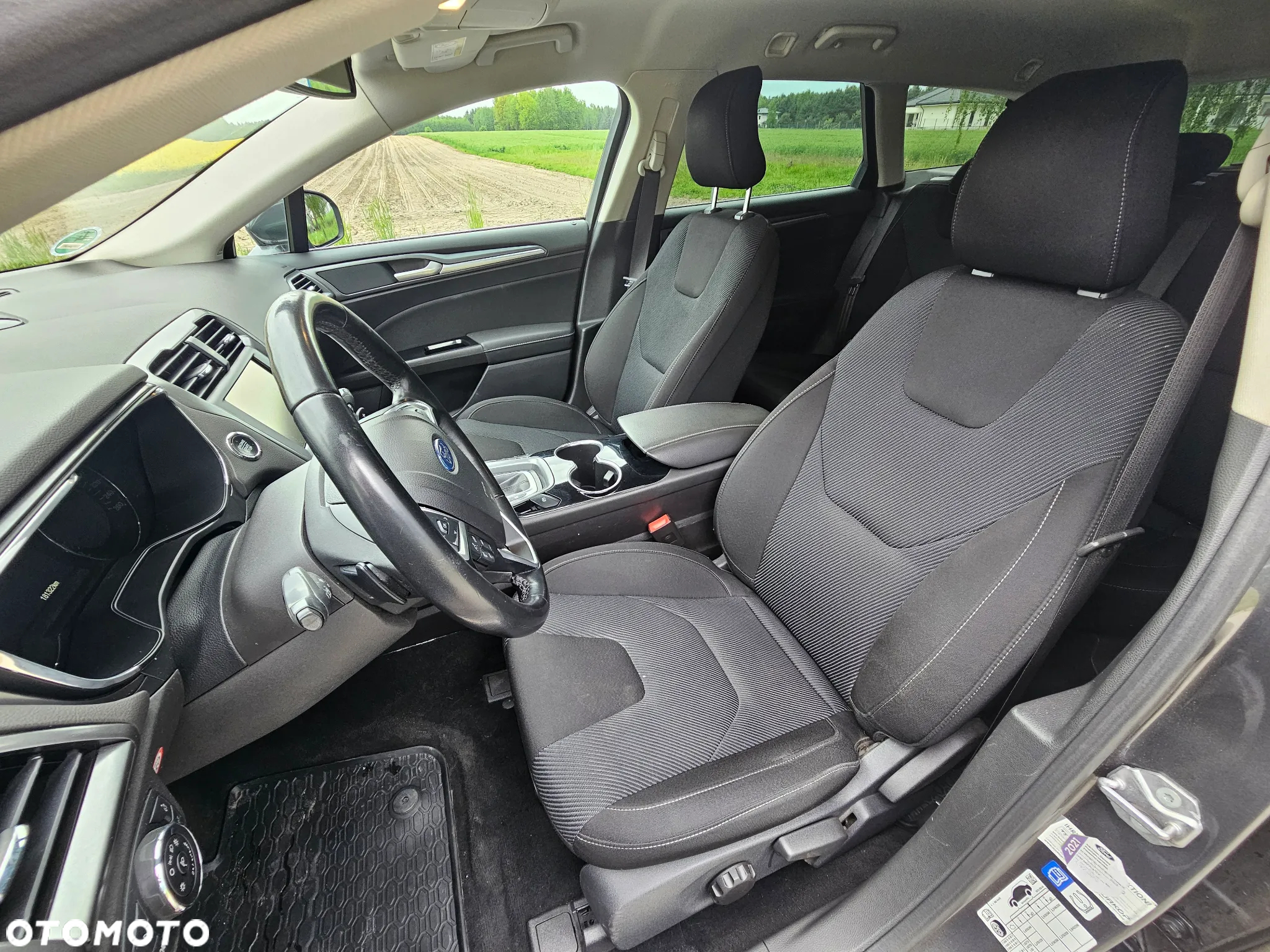 Ford Mondeo 2.0 TDCi Titanium PowerShift - 12