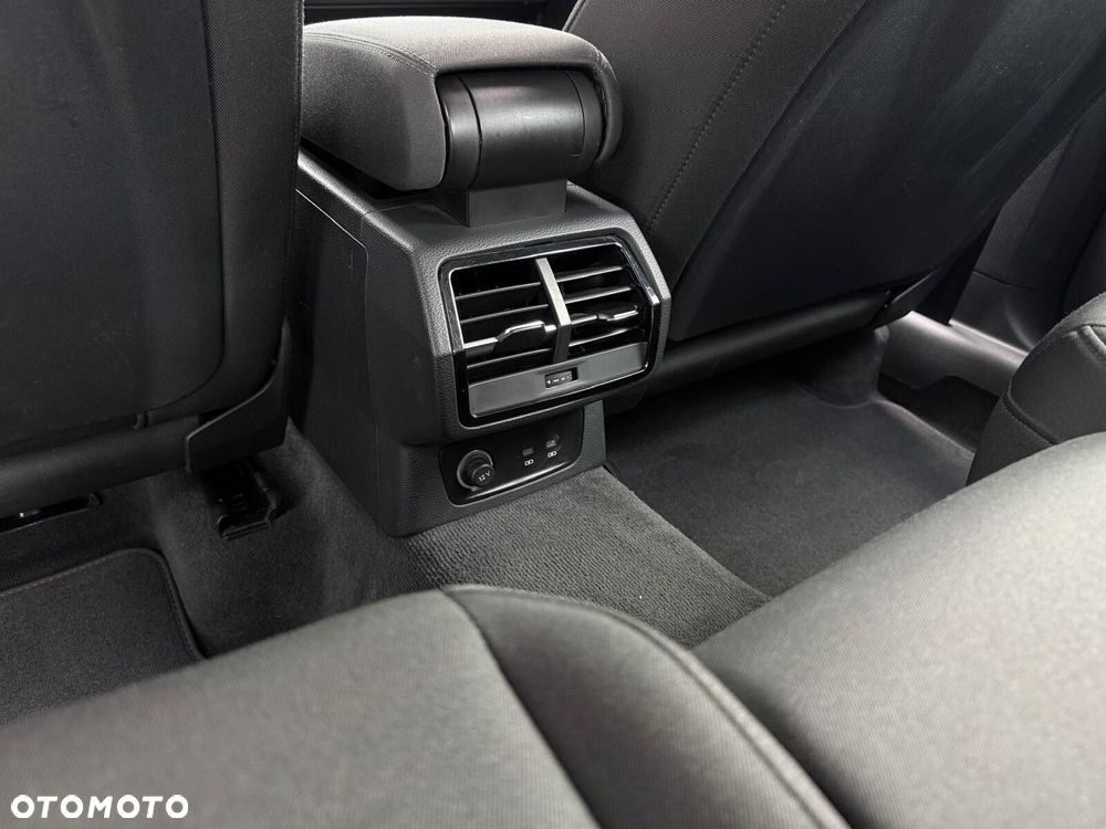 Audi Q3 40 TDI Quattro S Line S tronic - 16