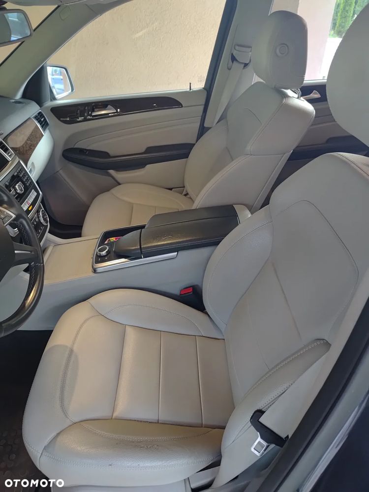 Mercedes-Benz ML - 8