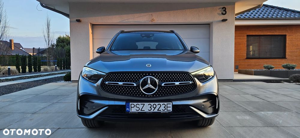 Mercedes-Benz GLC 400 e 4Matic 9G-TRONIC AMG Line Advanced - 21