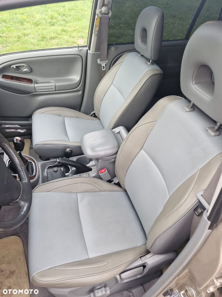 Suzuki Grand Vitara 2.7 V6 - 23