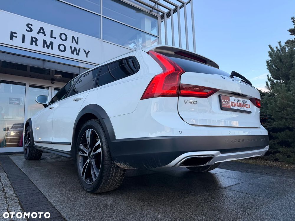 Volvo V90 Cross Country D5 SCR AWD - 4