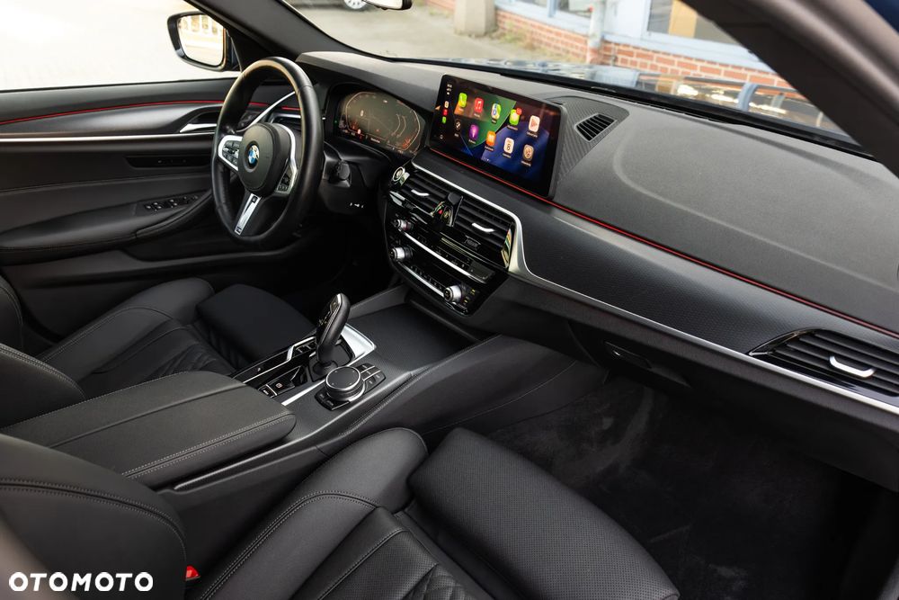 BMW Seria 5 520d xDrive M Sport sport - 25