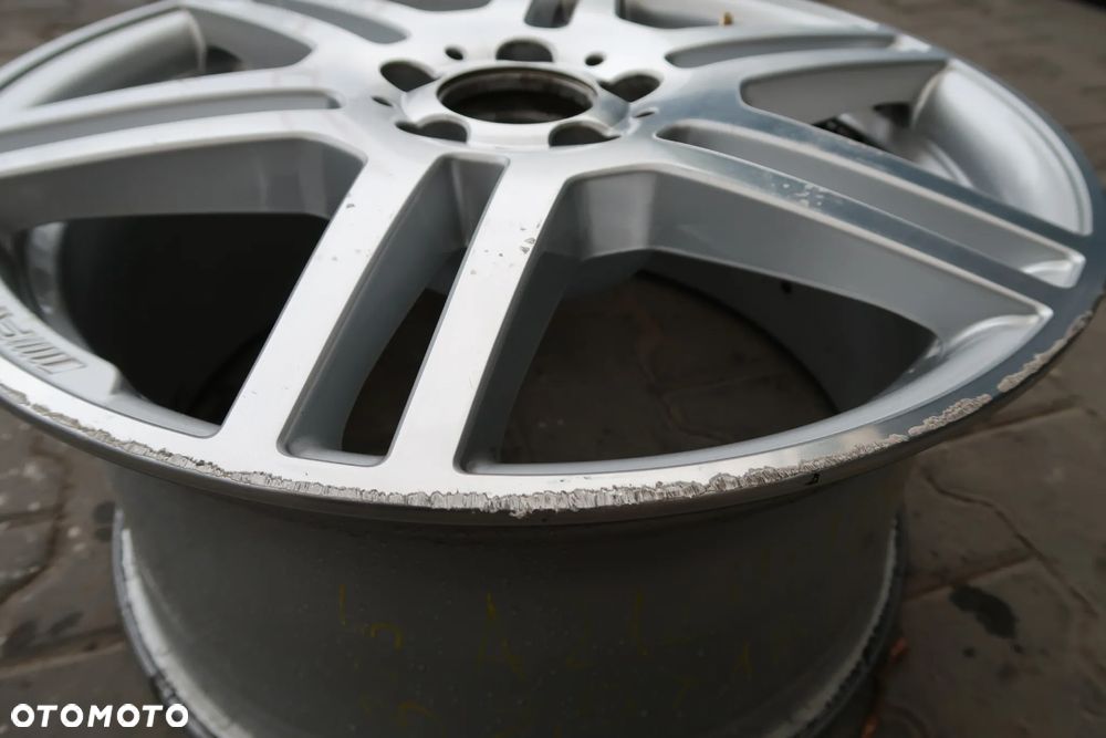 325 Felga Aluminiowa Mercedes A2124012300 8,5x18et48 - 4