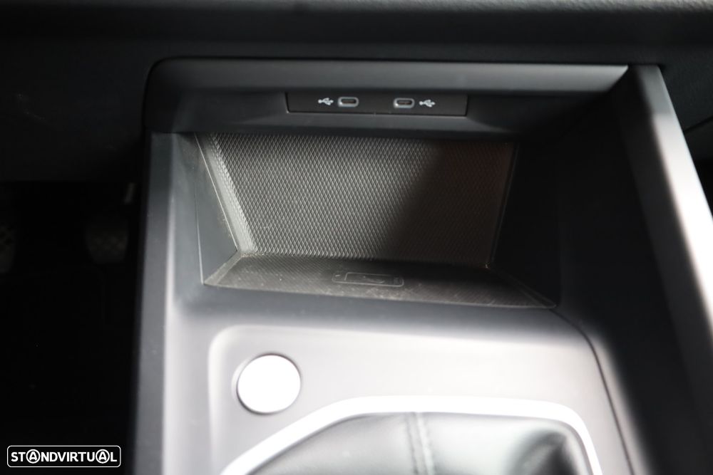 VW Golf 1.0 TSI Life - 19