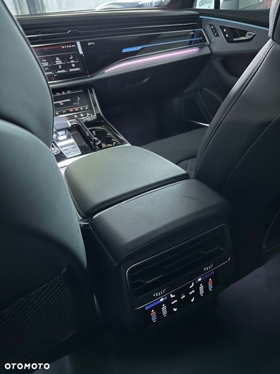 Audi Q7 - 11