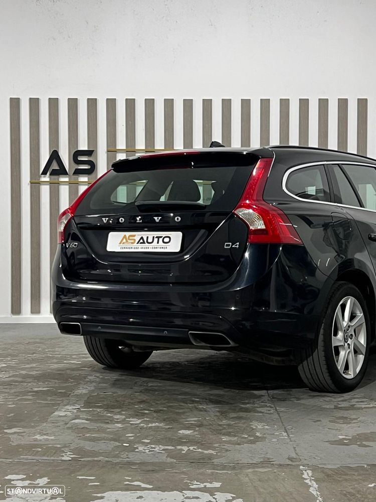 Volvo V60 2.0 D4 Summum Eco - 13