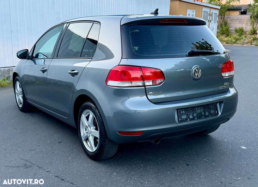 Volkswagen Golf 1.6 TDI BlueMotion Technology DPF Highline DSG - 6