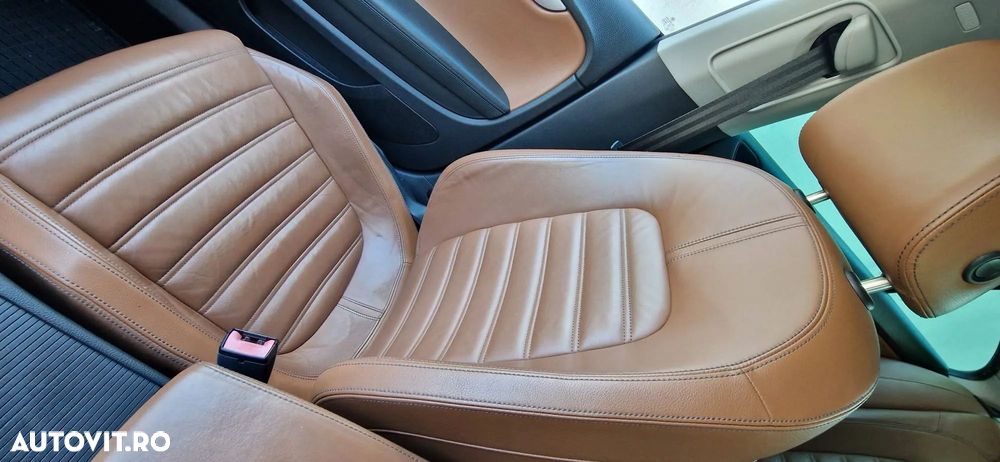 Volkswagen Passat CC 2.0 TDI Exclusive - 23
