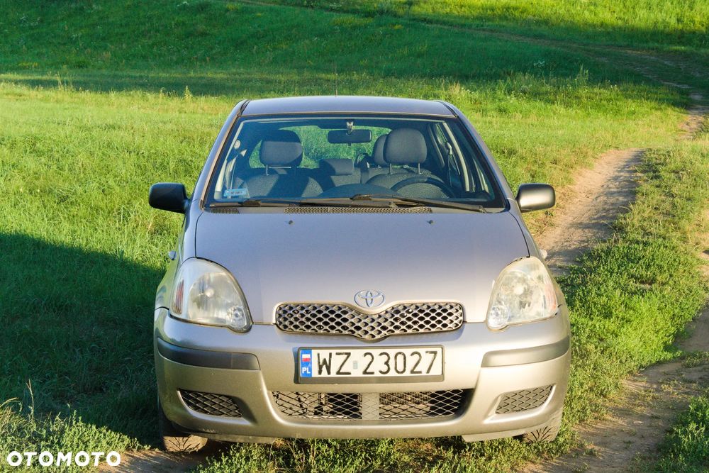Toyota Yaris 1.0 Base - 3
