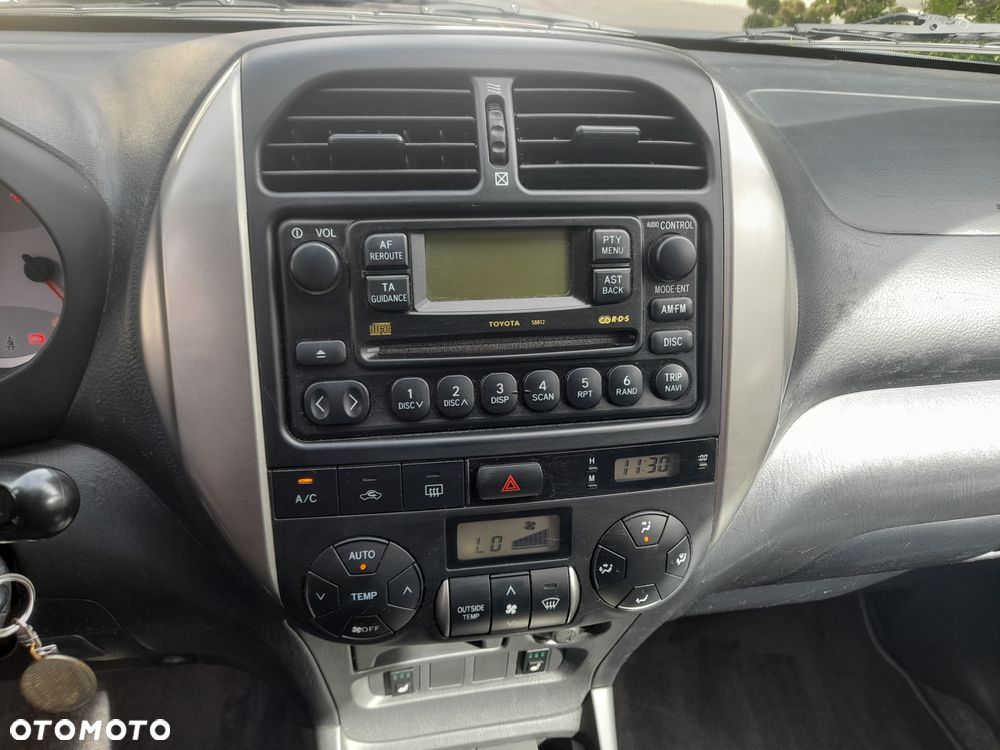 Toyota RAV4 2.0 VVT-i Sol - 23