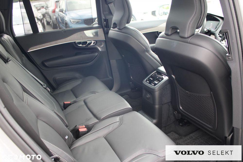 Volvo XC 90 - 16