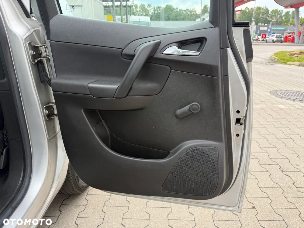 Opel Meriva 1.4 Cosmo - 17