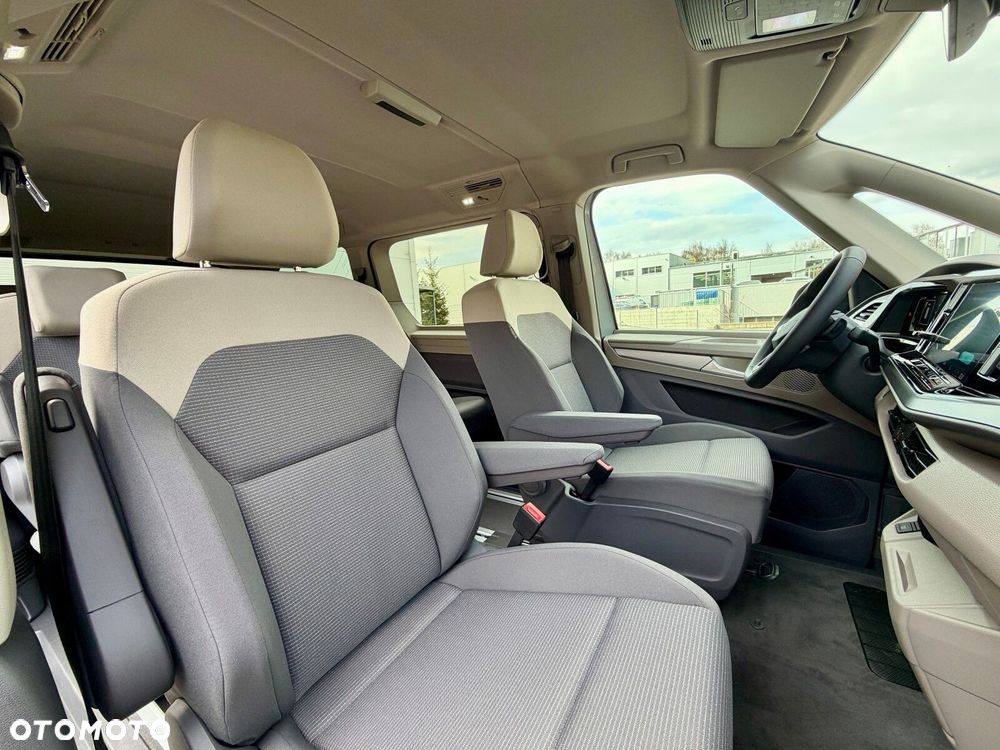 Volkswagen Multivan - 10